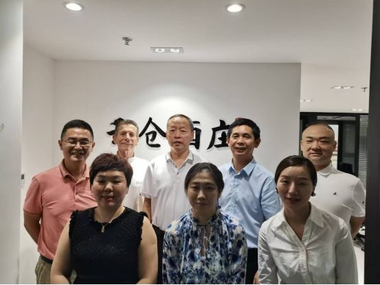 三亚国际商会助力云仓酒庄发展共探海南自贸港建设繁花似锦新机遇